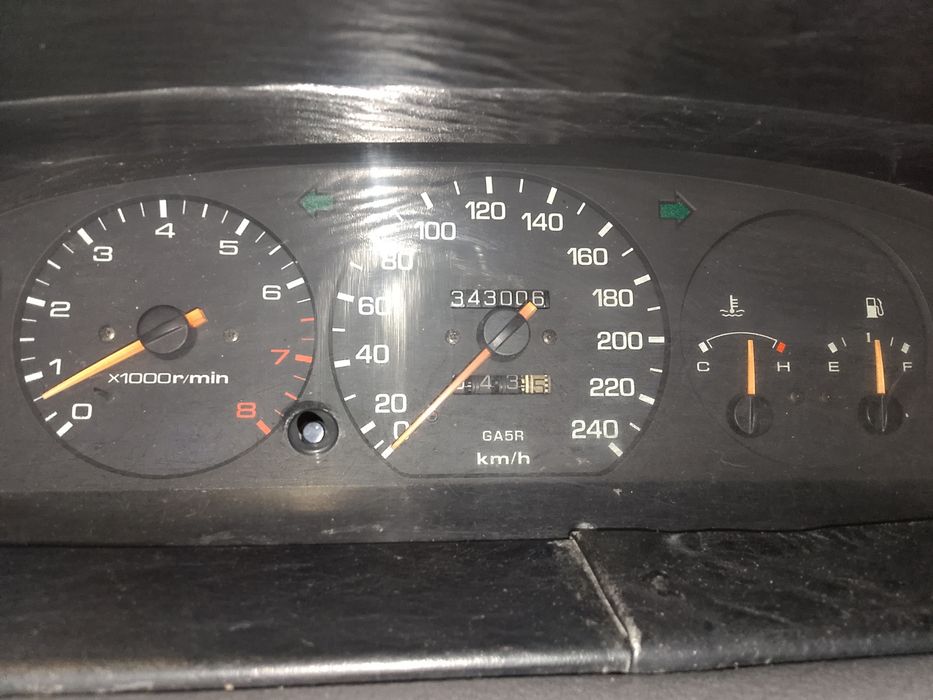 Продам мазда кронс