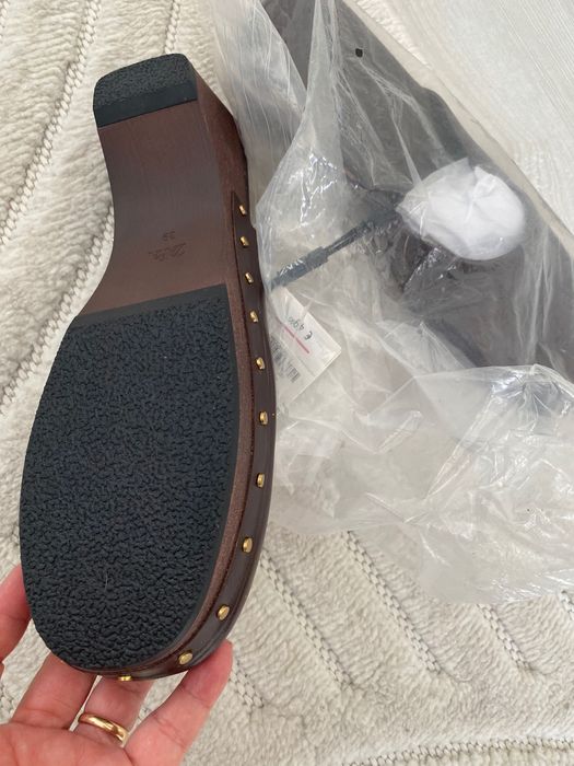 Zara кожено сабо