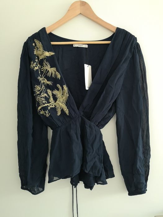 Bluza cu broderie Mango