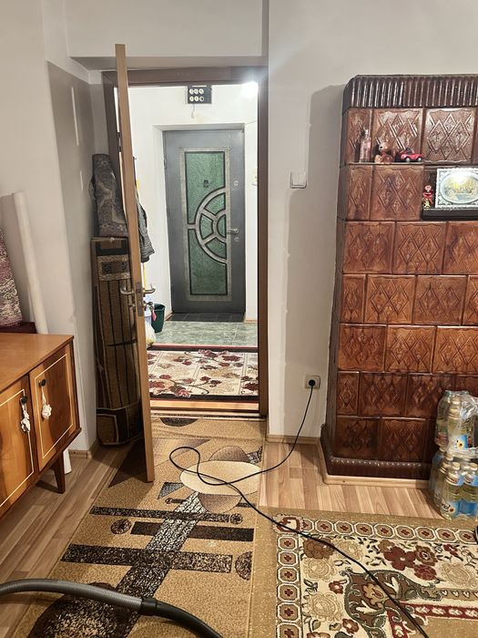 Apartament cu 3 camere  etaj1