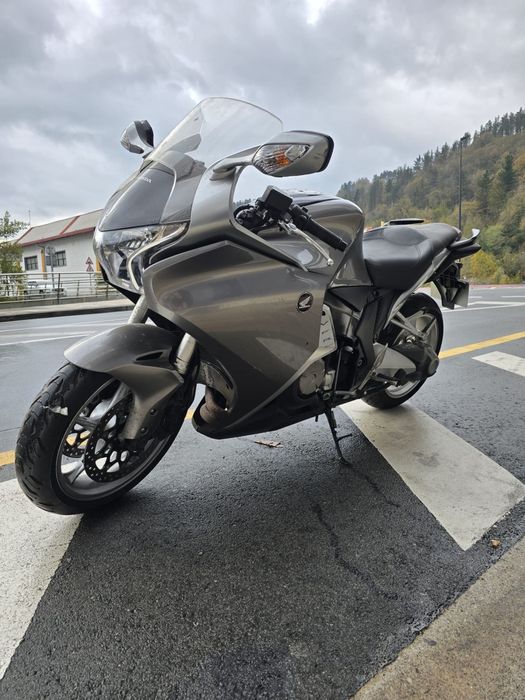 Vand Honda VRF1200F