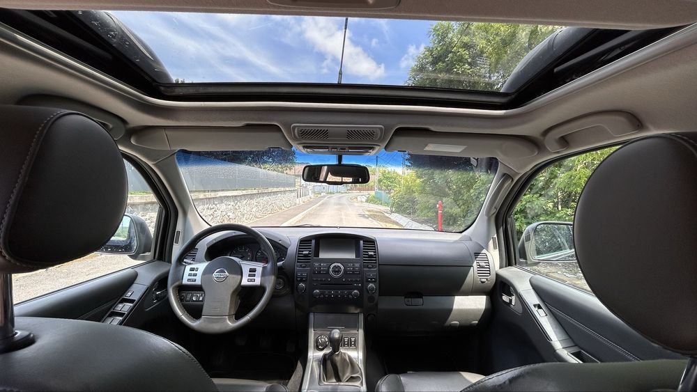 NISSAN Navara 2011 — imagine 4