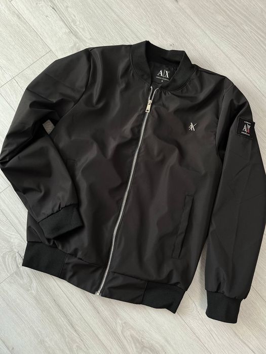 Geaca de primăvara Armani