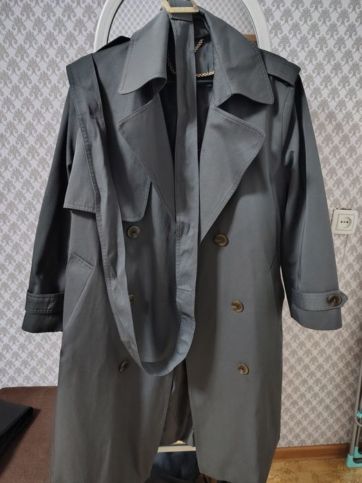 Тренч, дождевой плащ, двубортный.