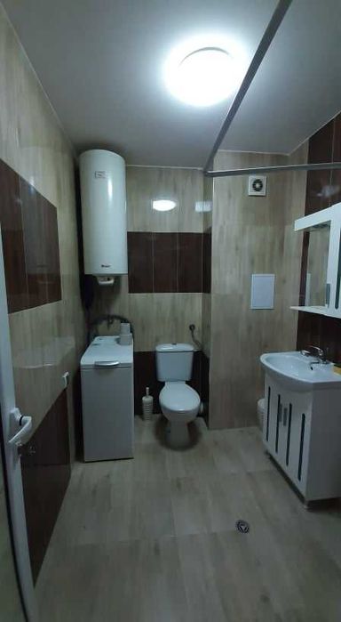 Дава се под наем Едностаен апартамент в Бургас, Възраждане - 35 кв.м за 125 € - Снимка #2