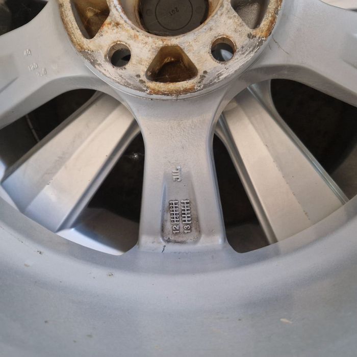 De vânzare jenți aluminiu 7Jx17H2 ET40, potrivit pentru BMW