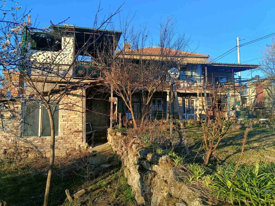 Продава се Къща в с. Добрина, Област Варна - 154 кв.м за 315 €/кв.м - Снимка #6