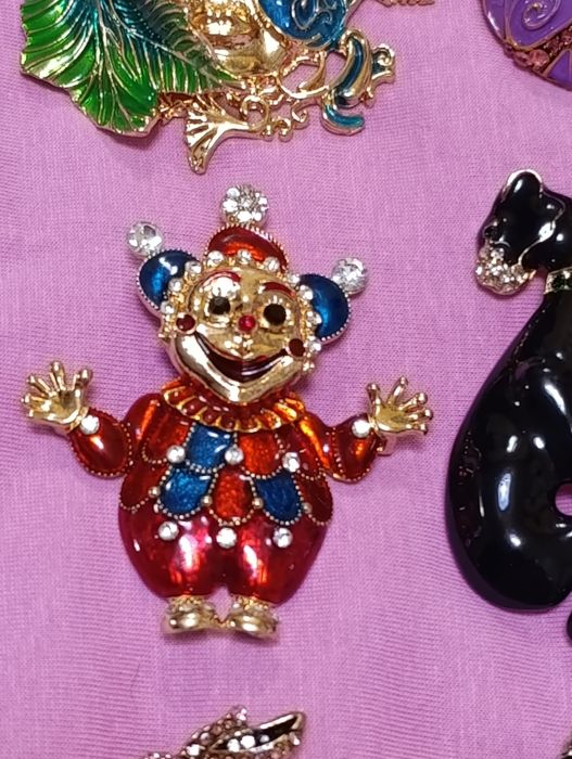 Броши ювелирные. Прага