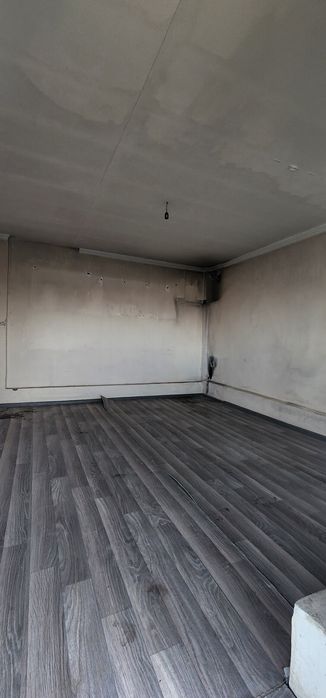 Кибрай тумани 15км Уч Кахрамон Гаи дан 10сотих  Углавой фасад 35м