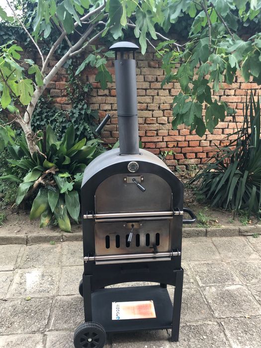 Градинско комбинирано барбекю и фурна за пица