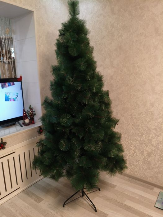 Продам ёлку 210см
