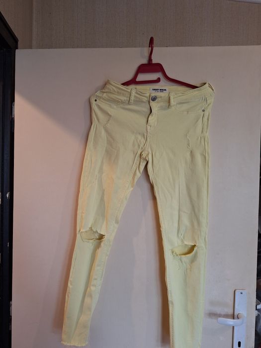 Дамски дънки и панталони