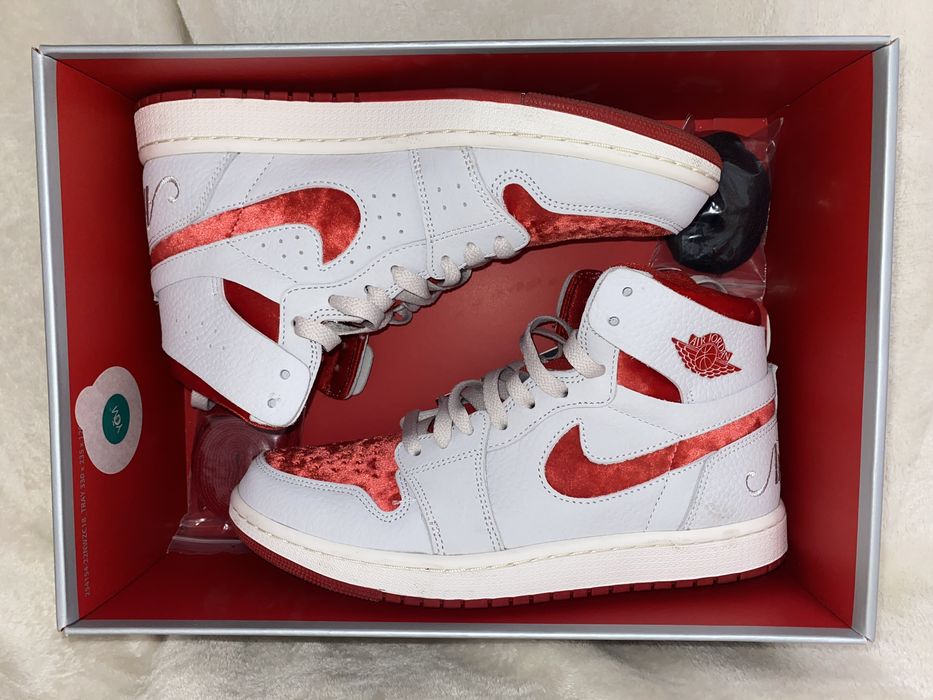 Limited edition Jordan 1 High Zoom Air CMFT 2 Valentine's Day(2023)