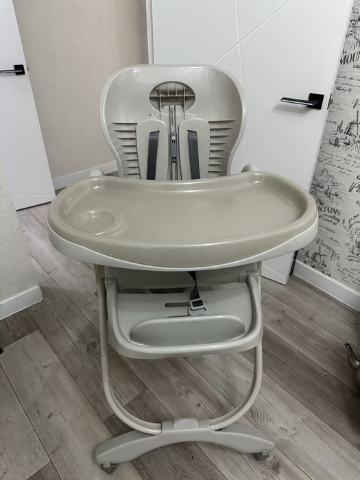 Продам стульчик для кормления