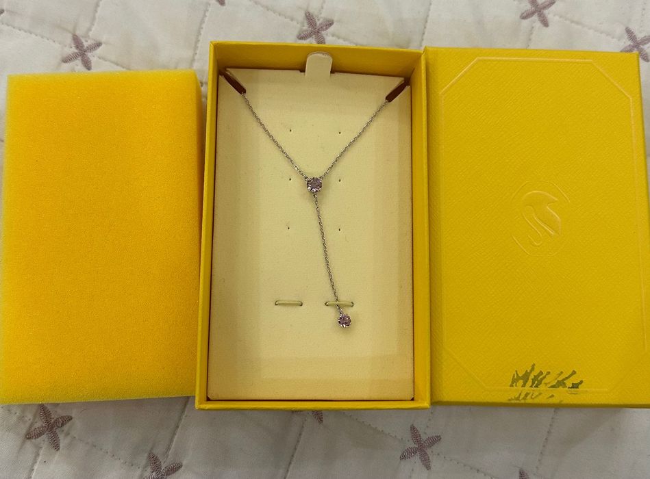 Swarovski модел Stilla Attract Y