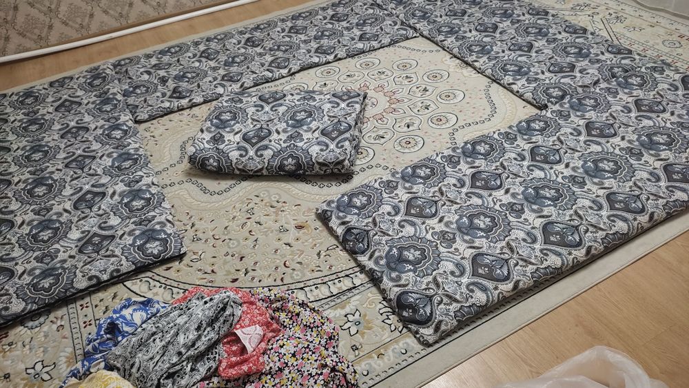 Көрпе қолда бар немесе заказға