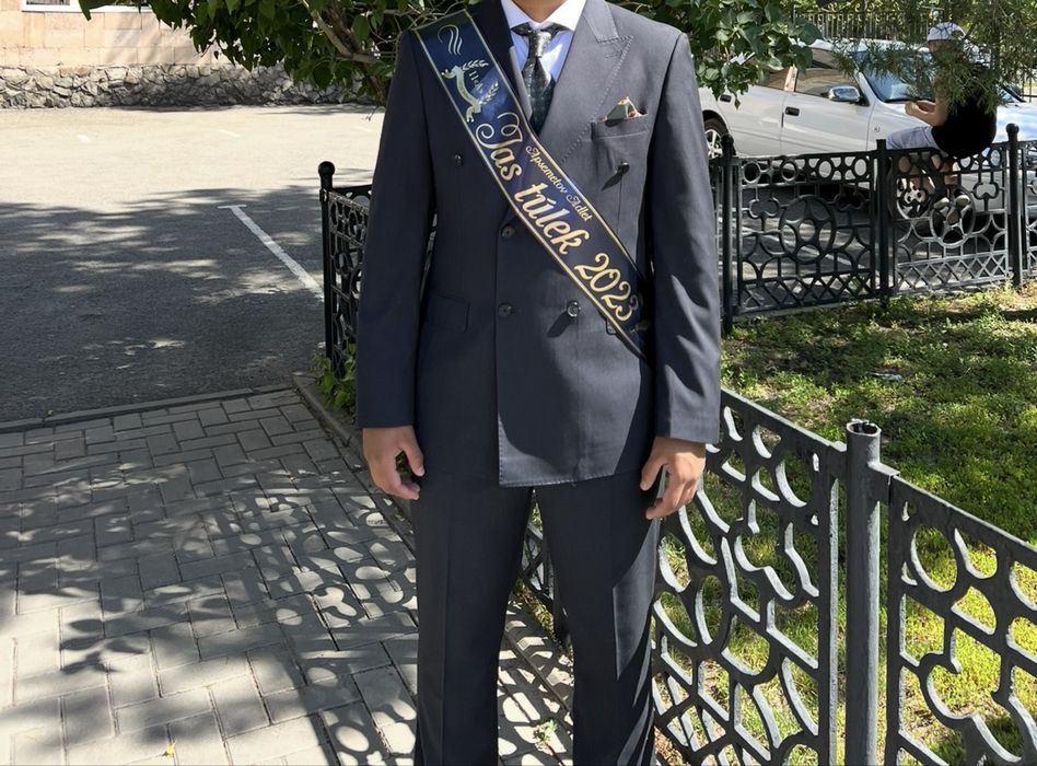 классический костюм от SHOQANSUITS