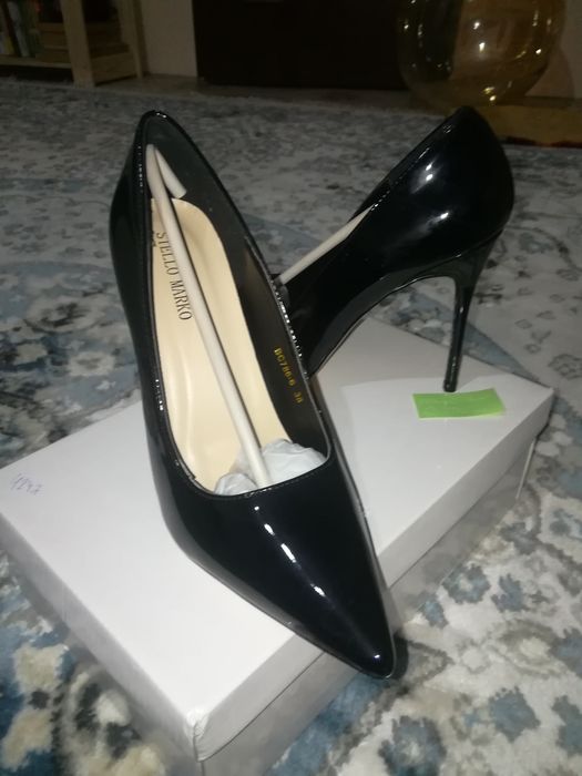 Абсолютно новые чёрные лодочки