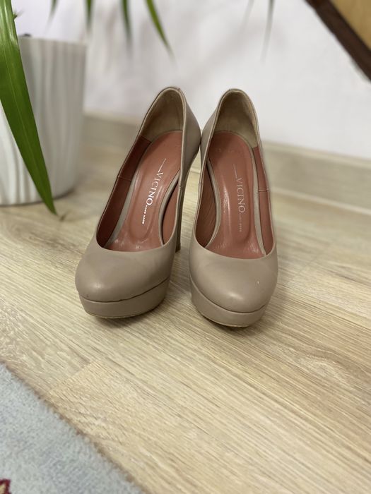 Туфли на каблуках