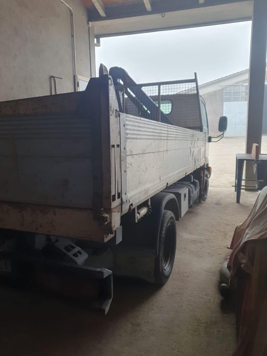 Nissan Cabstar  an 2005 motor 2895 diesel   125 cp