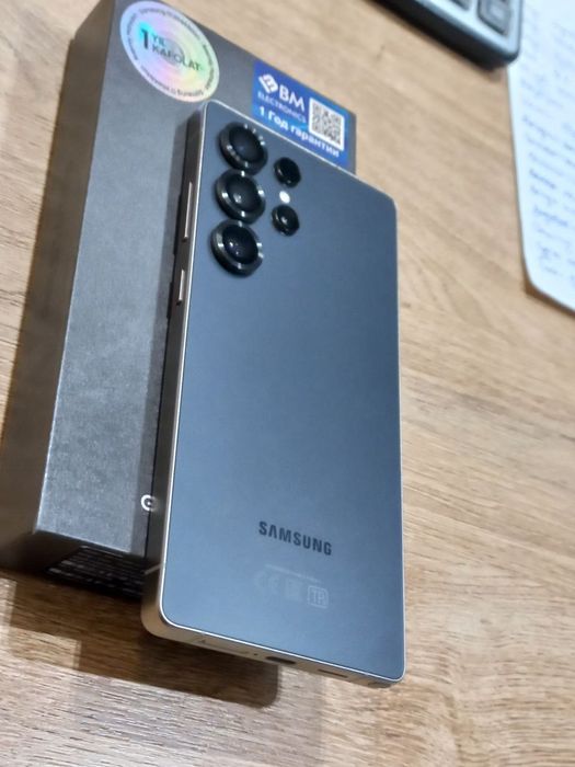 Продаётся Samsung S 25 ultra.