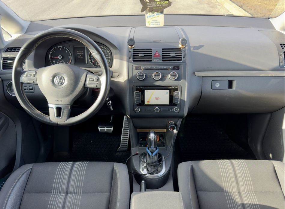 VW Touran 2.0 TDI DSG 2013 Match, 137.333 km, Navi, Istoric complet
