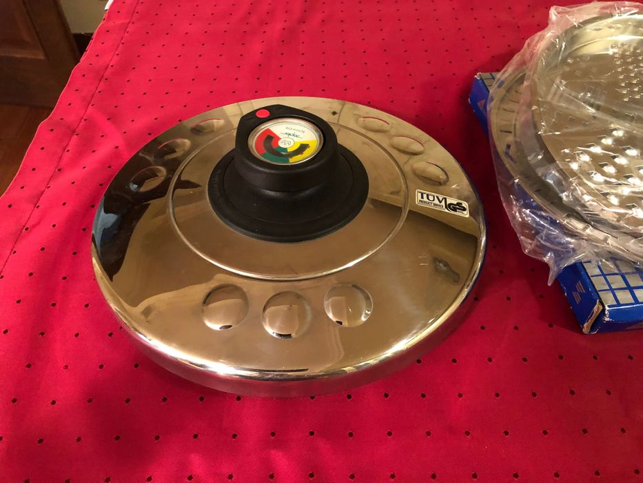 Кухонная утварь. Посуда.