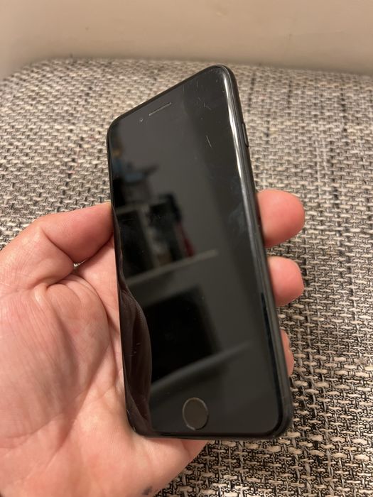 iPhone 7 Black 32 GB – Funcționează impecabil
