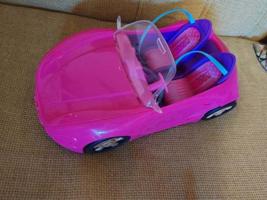 Кола за кукли. В отлично състояние.