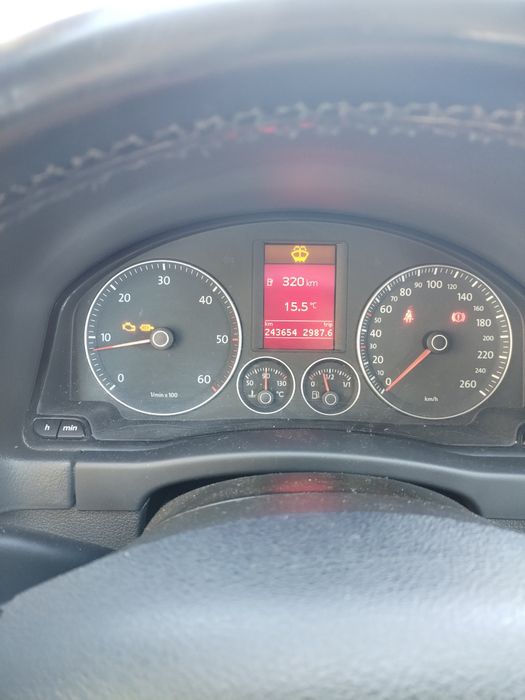 Vând schimb vw Golf 5 plus 1.9 Tdi cp 105