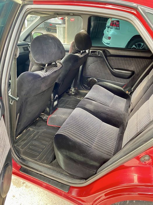 Продам автомобиль Toyota Carina E