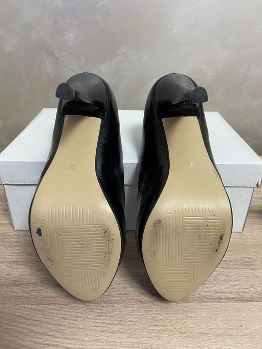 Дамски елегантни черни обувки