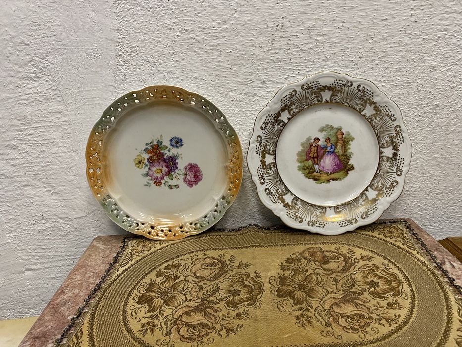 Немски порцеланови пана за стена с маркировка порцеланова чиния