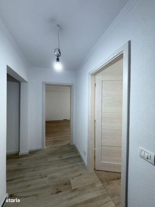 Apartament cu 3 camere, decomandat, 65mp, etaj 1 - zona Dambovita
