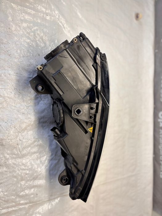 2 броя Audi A3 8V ляв и десен фар Bi-Xenon/LED • 2013–2016