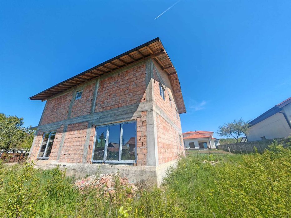 Ploiesti,Cocosesti,Casă la roșu, P+E, 190 mp, teren 500 mp,zona selecta.