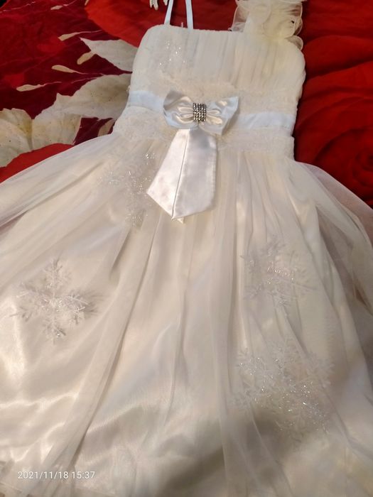 Продам платье на девочку