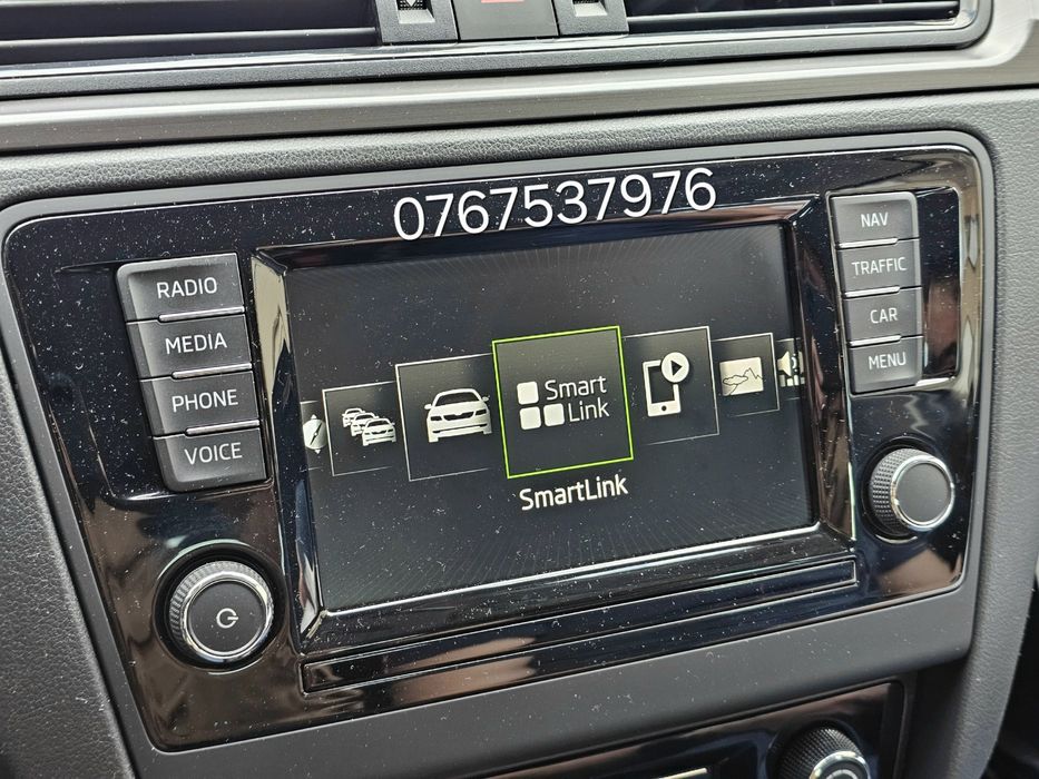 Smartlink Waze Apple CarPlay/Android Auto Skoda Octavia,Superb,Kodiak