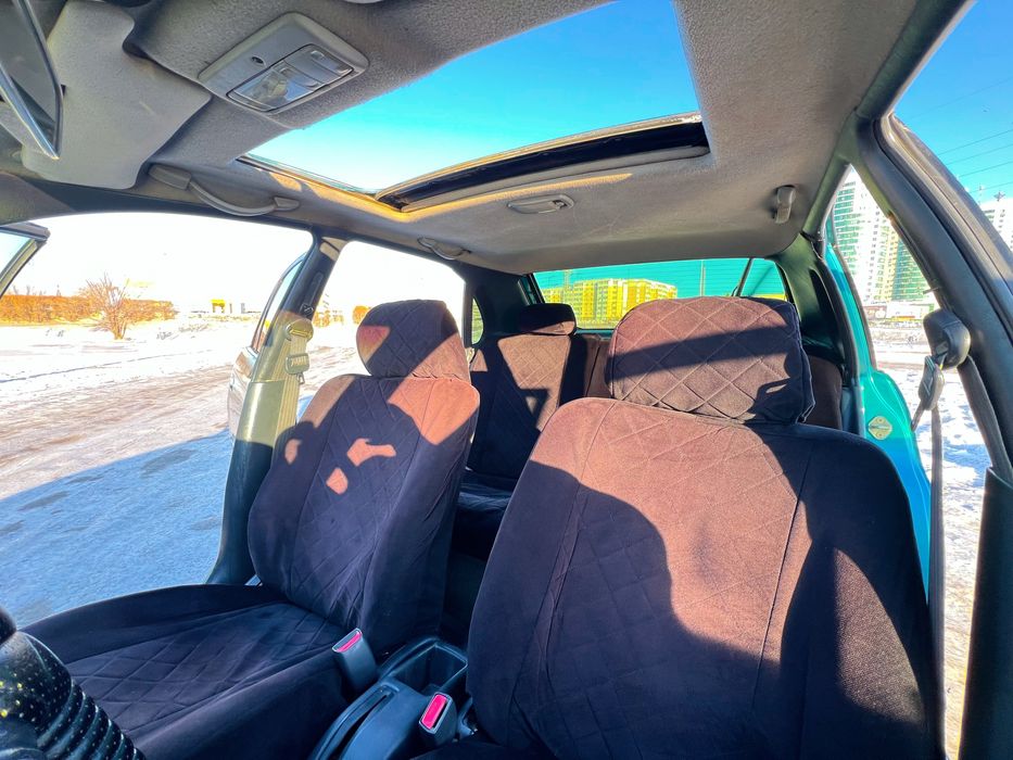 Toyota Corolla машина