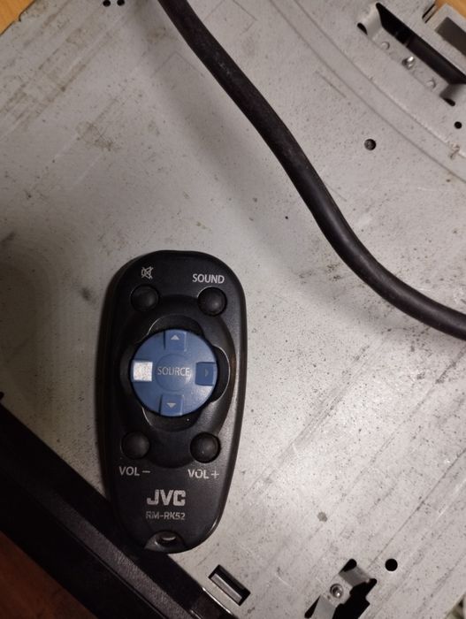 Vând player auto jvc bluetooth