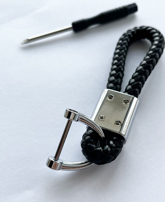 Брелок на ключи