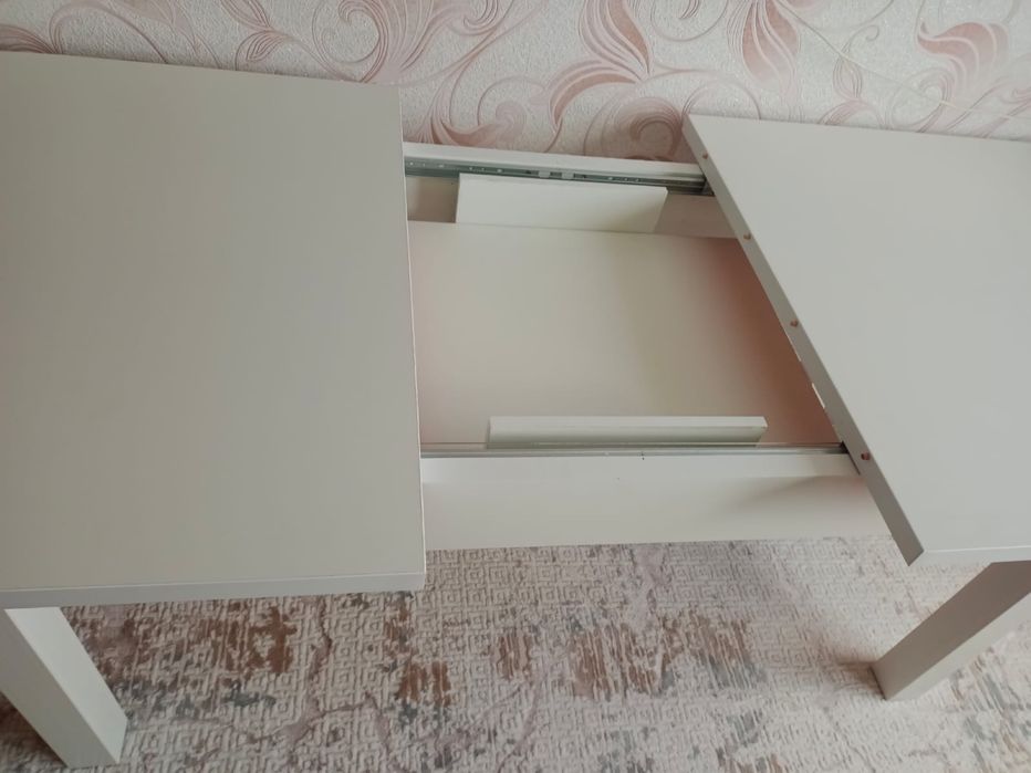 Стол на 12 персон