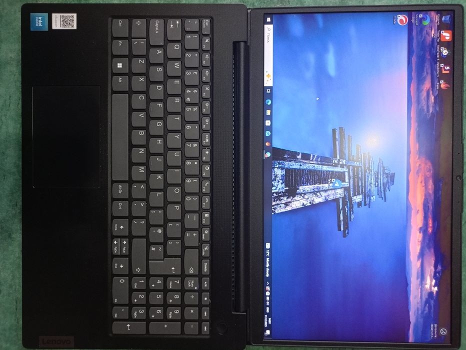 Lenovo Clereon (Intel) Inside