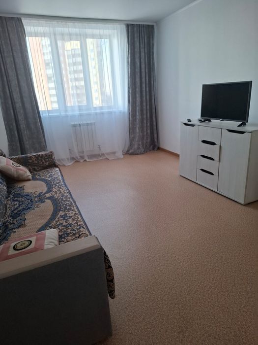 Сдам 3 ком квартиру в районе ДСРа