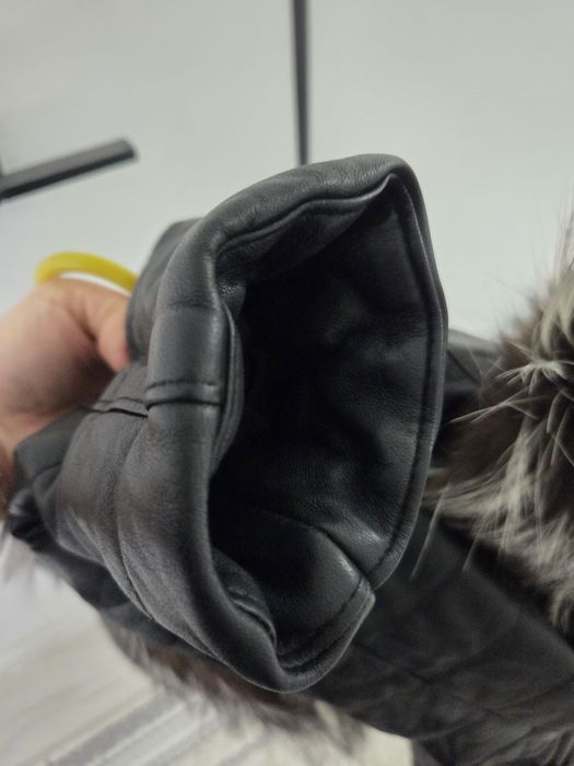 Срочно продается кожанная куртка