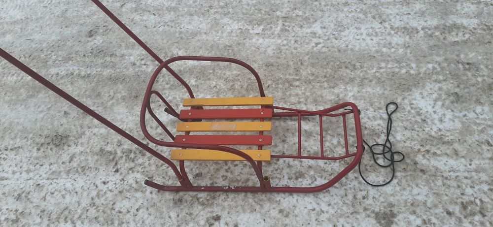 Продам санки детские