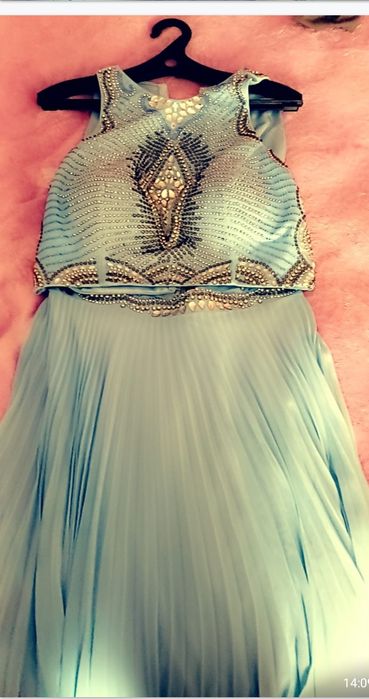 Продам шикарное платье .