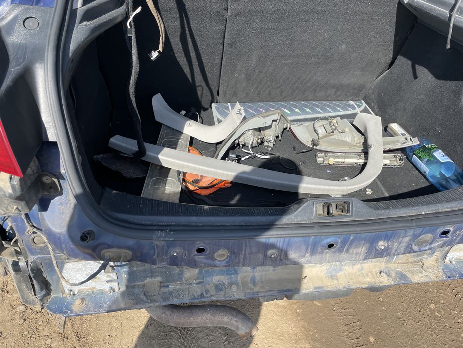 dezmembrez RENAULT Megane 1.5 DCI 110cp , Motor 1.5 DCI, Cutie Viteze