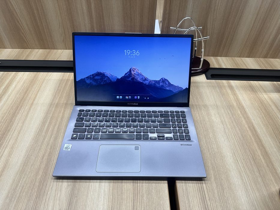 Asus vivobook 15