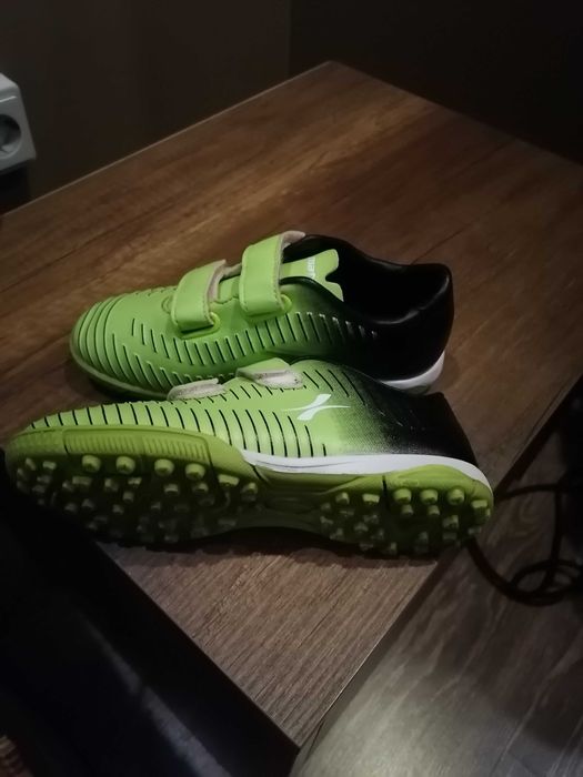 Футболни стоножки